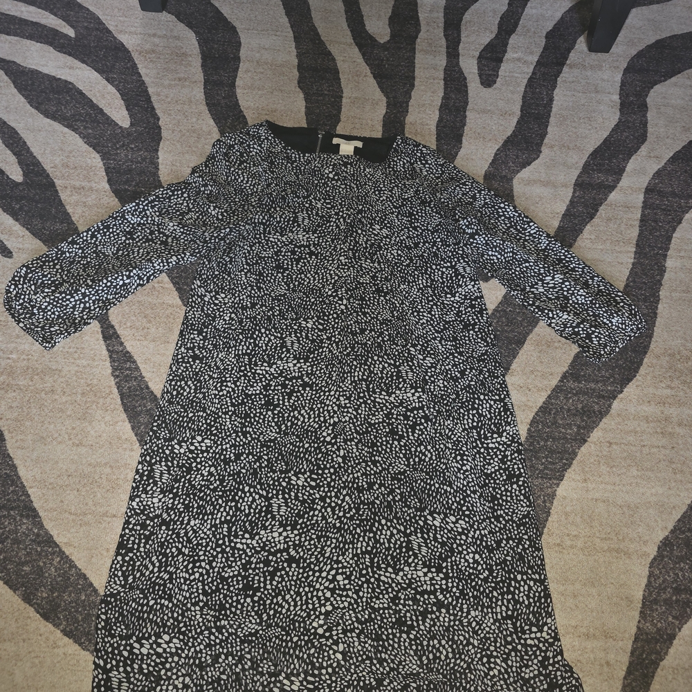 H&M Black and White Long Sleeve Dress